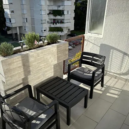 Апартаменты Tea Чаплина